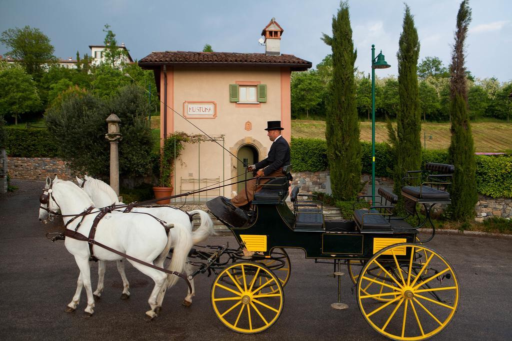 Foresteria Dei Piaceri Campestri Casciago Exterior foto